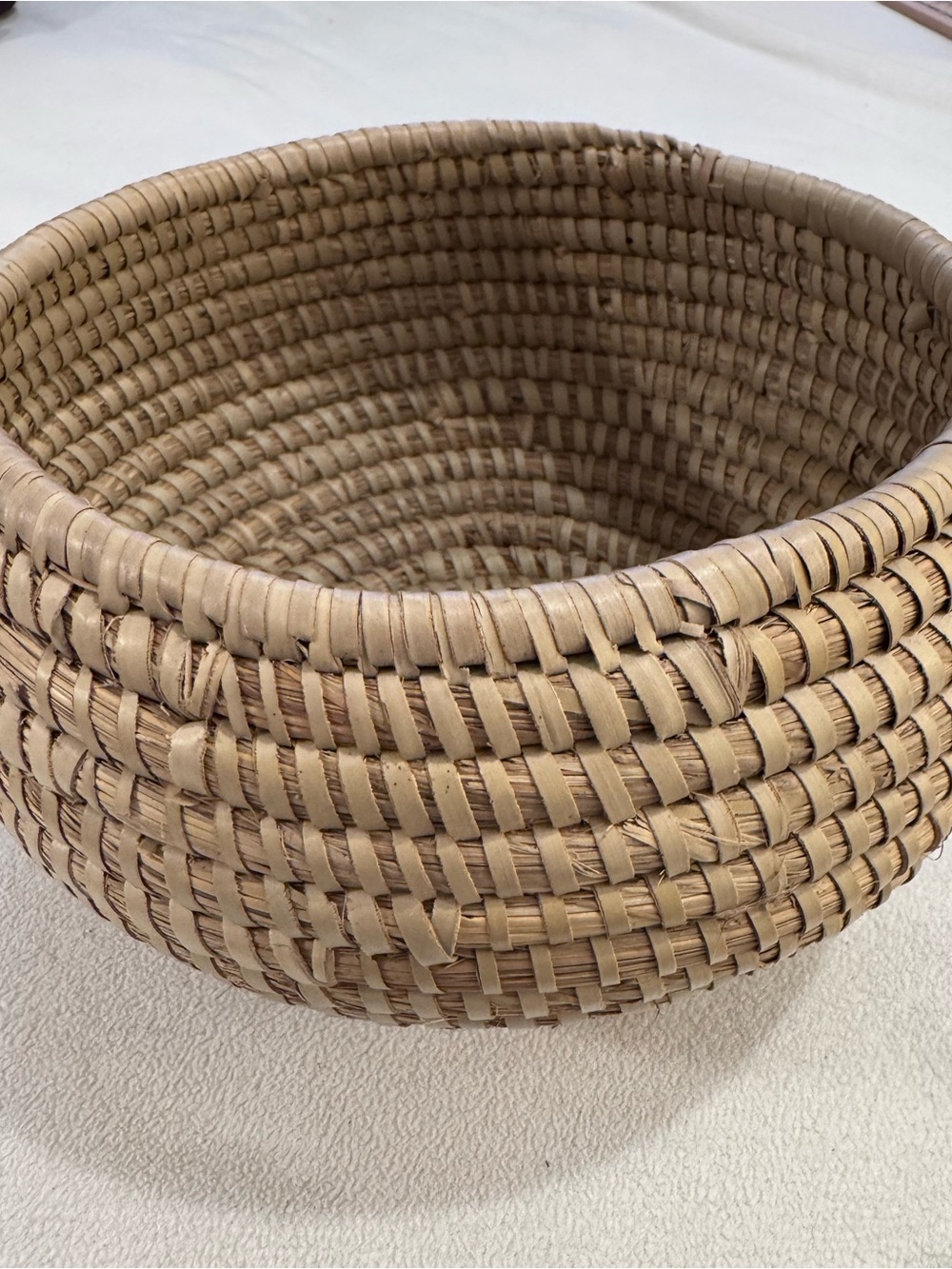 Vintage Sweetgrass Coiled Basket Handmade Southern Folk Art Round 8” Boho